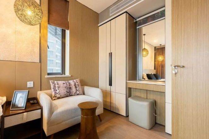 Modern Bright 2BR Apartment in Jing'an (L2/L11)