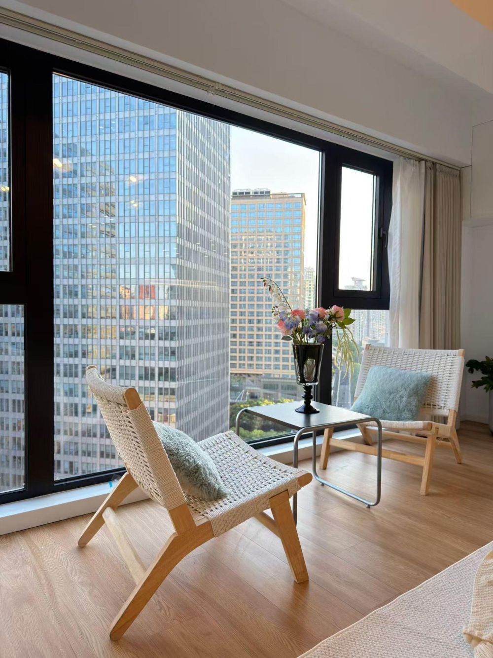 Housing image — Balcony