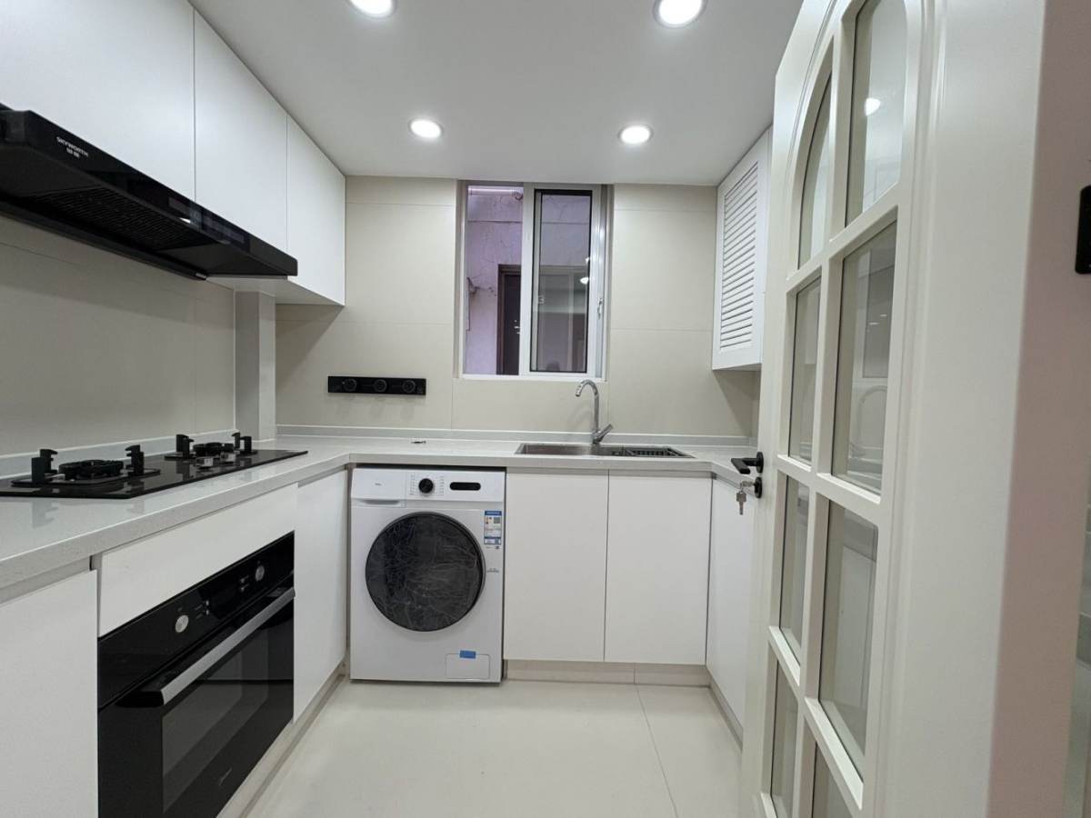 Housing image — Kitchen
