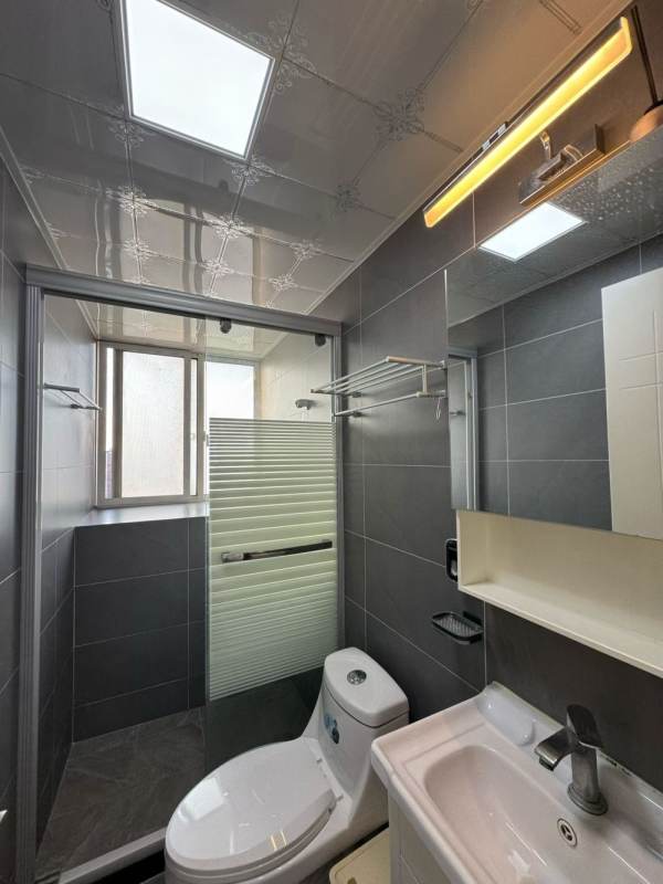 Housing image — Bathroom
