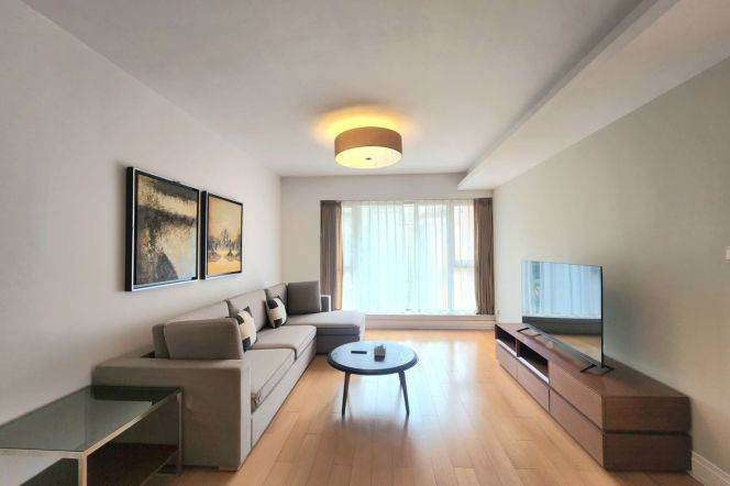High-Floor 2BR Apartment in Xujiahui