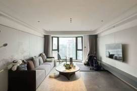 4BR Apartment near West Yan'An Rd Metro