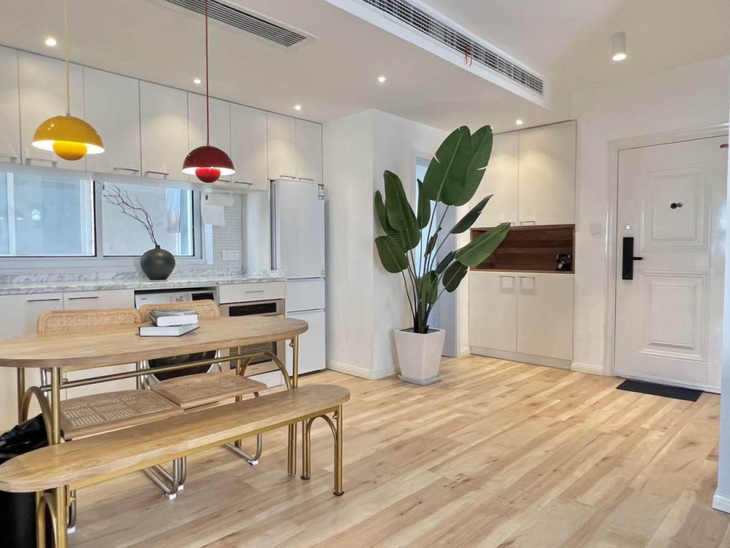 Housing image — Dining Area