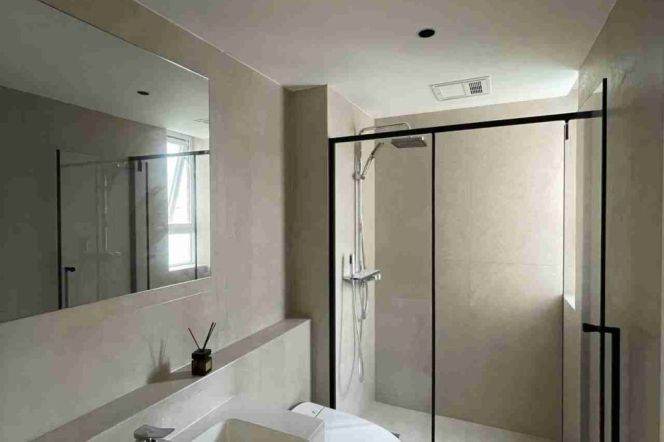 Bright 3BR Apartment in Gubei with Floor-to-Ceiling Windows (L10/L15)