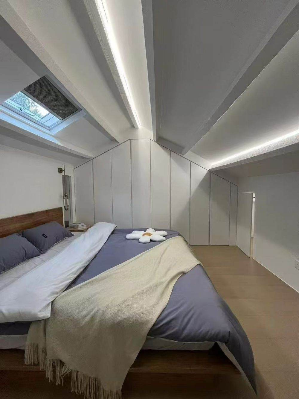 Housing image — Bedroom