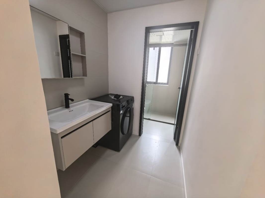 Housing image — Bathroom
