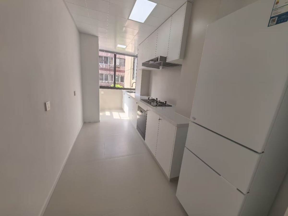 Housing image — Kitchen