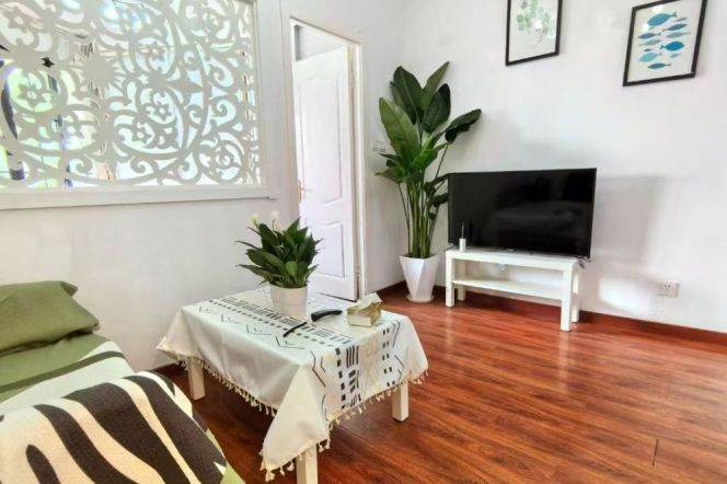 Bright 1BR Apartment near IAPM