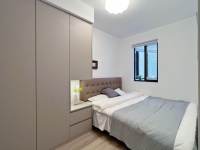 Housing image — Room