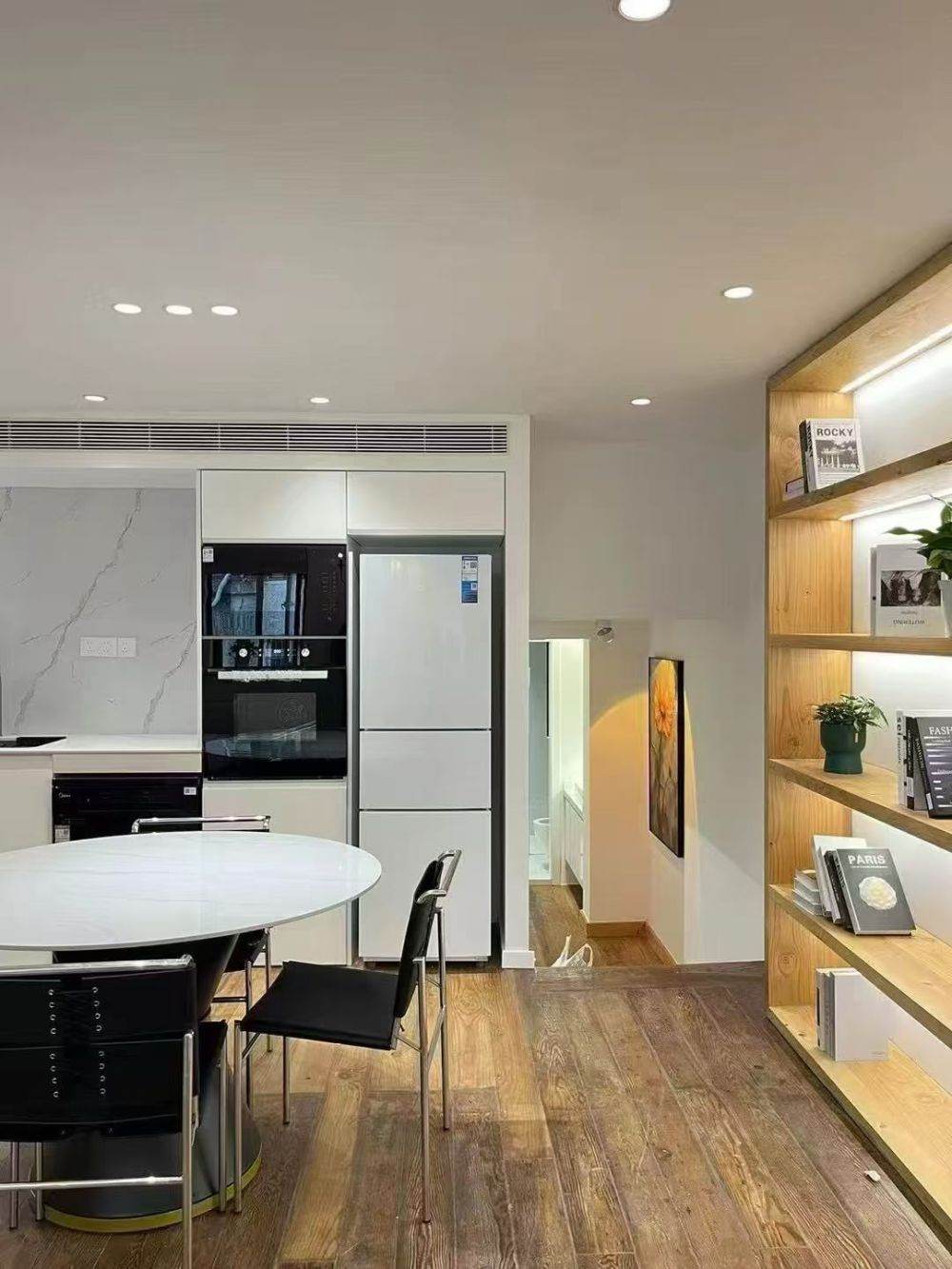 Housing image — Kitchen