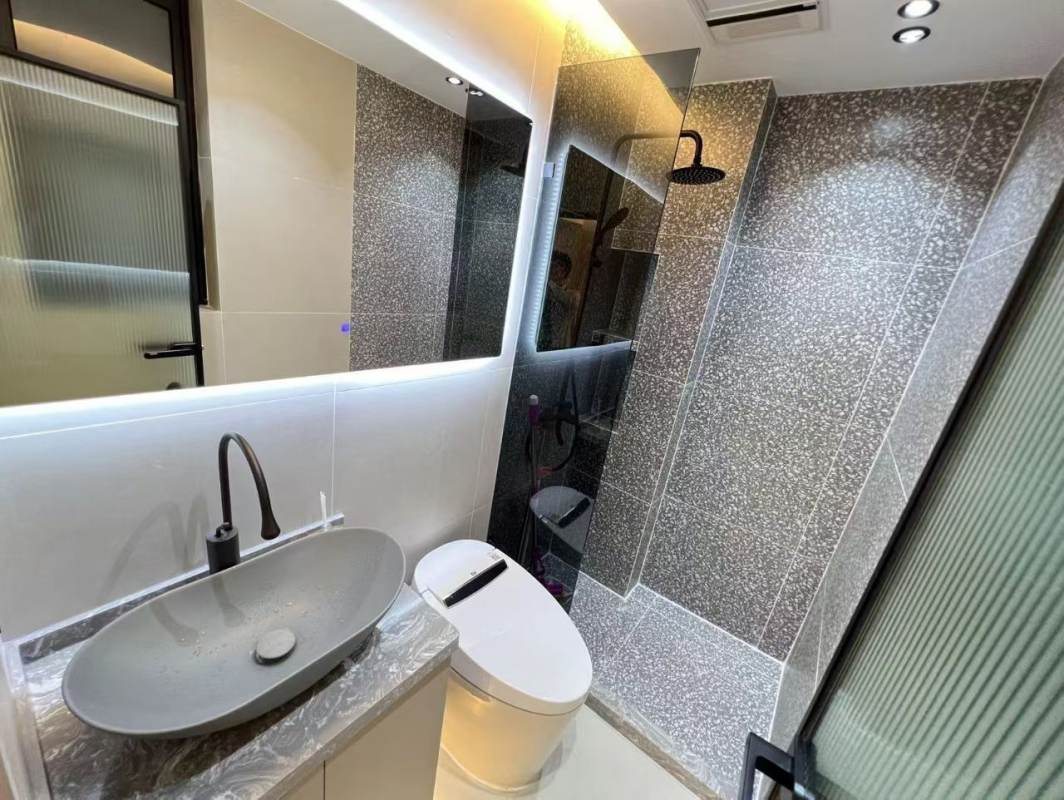 Housing image — Bathroom