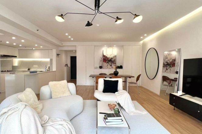 Spacious 3BR Apartment near Shanghai Railway Station Metro (L1/L3/L4/L12/L13)
