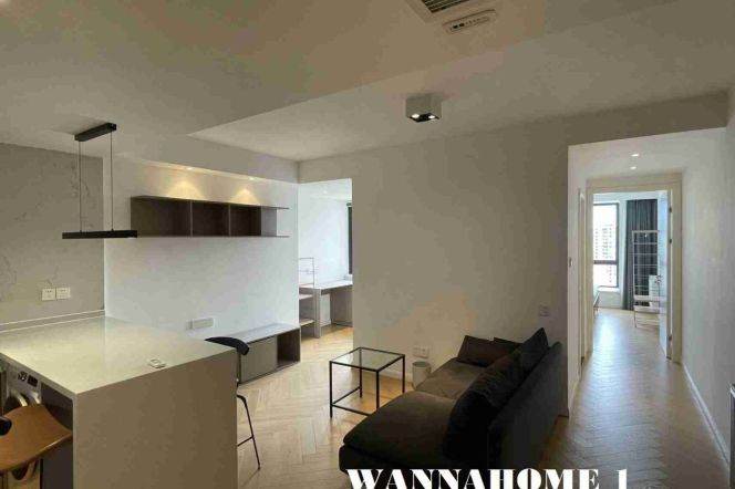 High-Floor Modern 1BR Apartment in Jing'an (L7/L13)