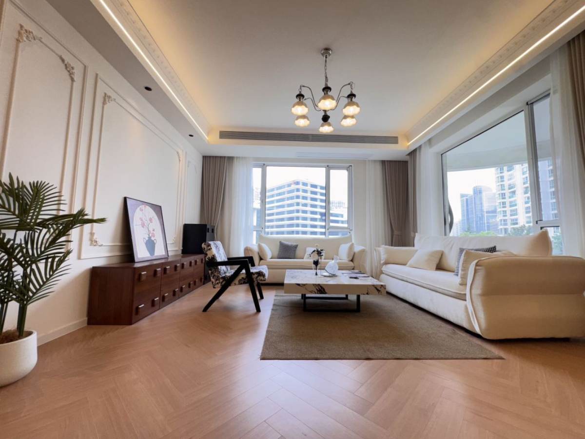 Housing image — Living Room