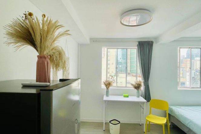 1BR Heritage Apartment near North Sichuan Rd Metro (L10)