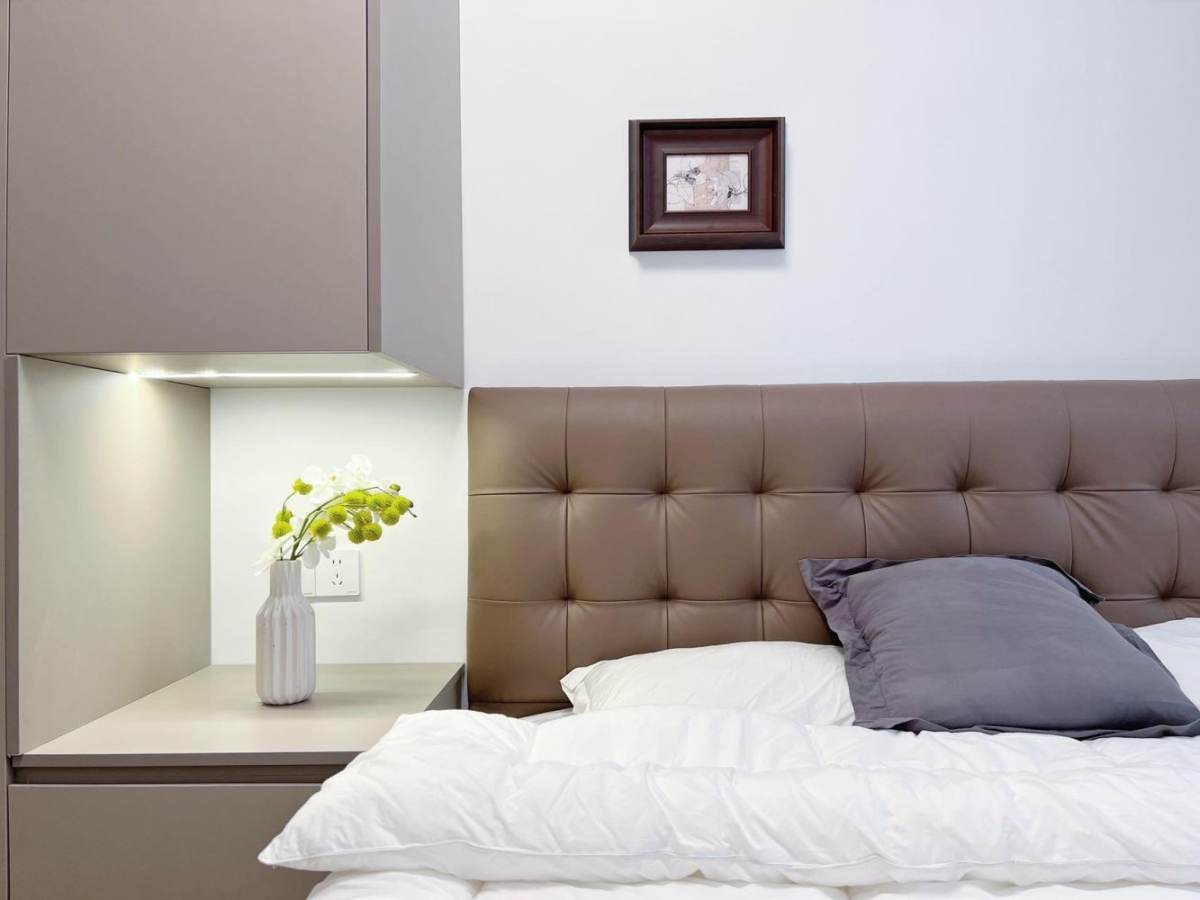 Housing image — Room