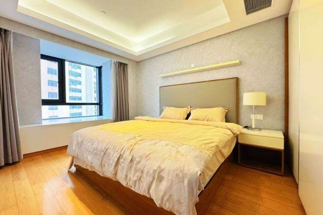 2BR Apartment near Jiashan Rd Metro (L9/L12)