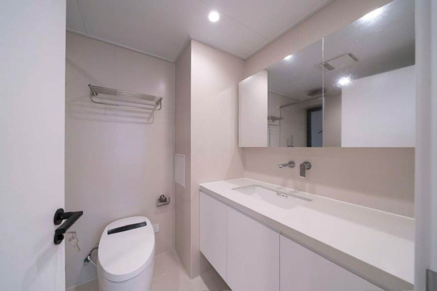 Housing image — Bathroom