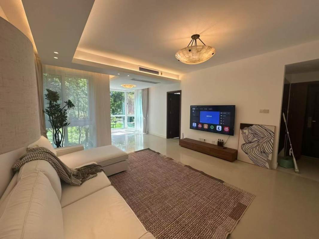 Housing image — Living Room