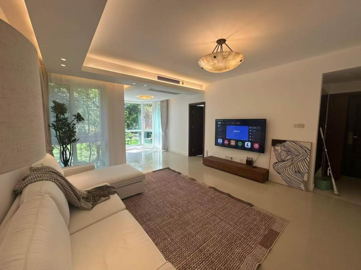 Housing image — Living Room