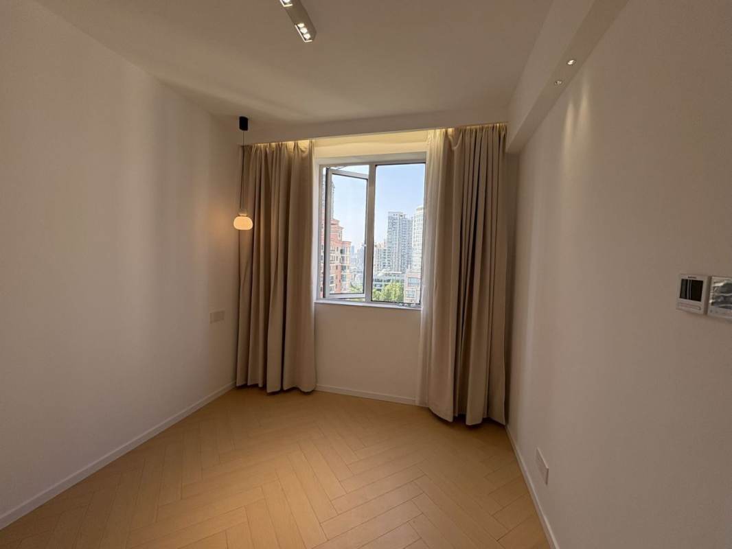 Housing image — Bedroom