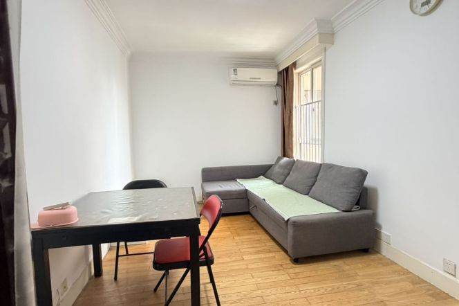 2BR Apartment in Xujiahui (L7/L9)