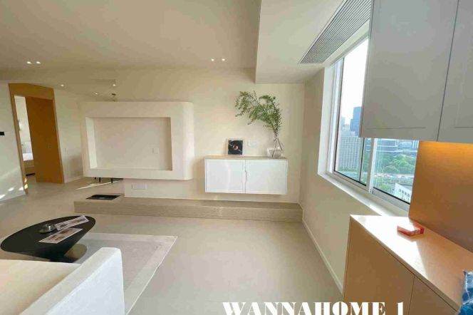 High-Floor Modern 2BR Apartment near Hongqiao Rd Metro