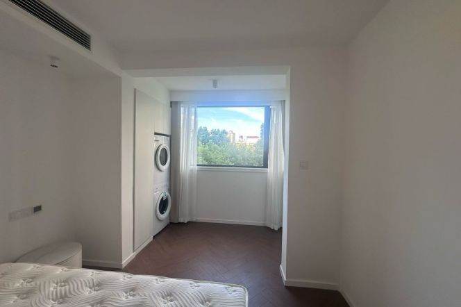 1BR Apartment near Jiaotong University Metro