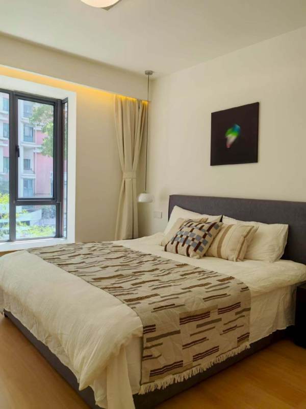 Housing image — Bedroom