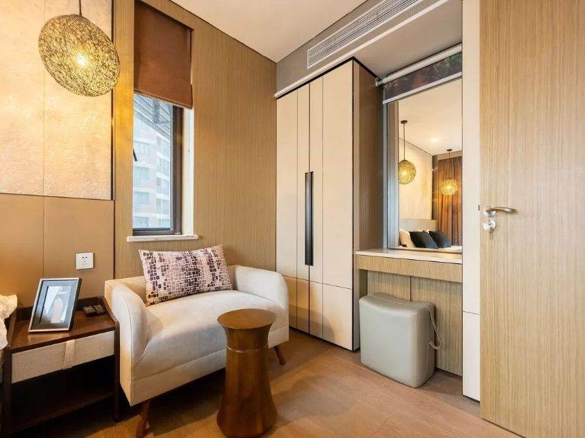 Housing image — Bedroom