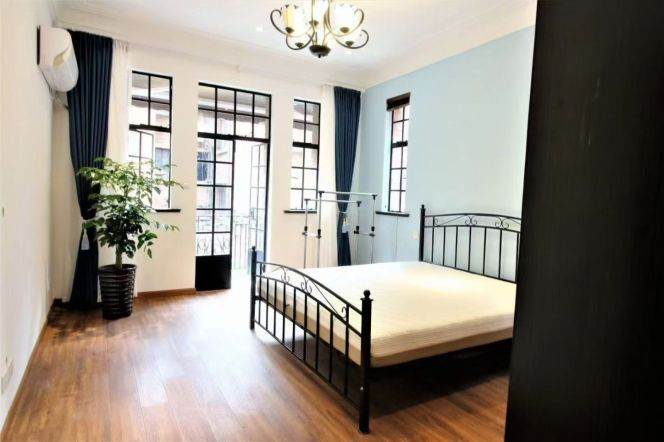 1BR Lane House near South Shaanxi Rd Metro (L1/L10/L12)