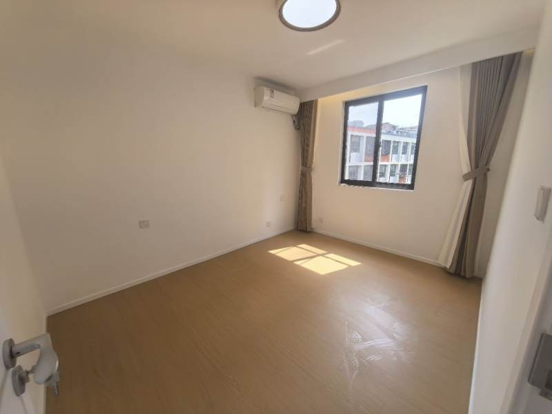 Housing image — Bedroom