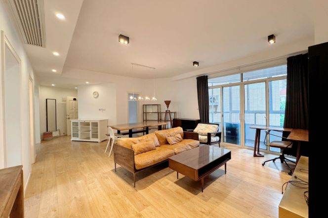 3BR Apartment in Xujiahui