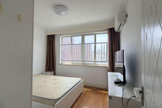 2BR Apartment in Xujiahui (L7/L9)