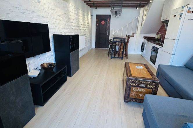Historic High-Ceiling 1BR Lane House near IAPM (L9/L12)