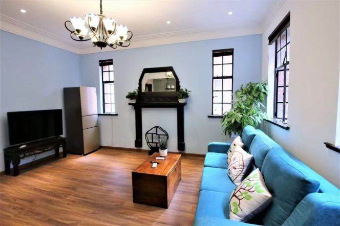 1BR Lane House near South Shaanxi Rd Metro (L1/L10/L12)