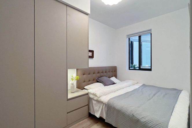 Spacious 1BR Apartment in Xujiahui