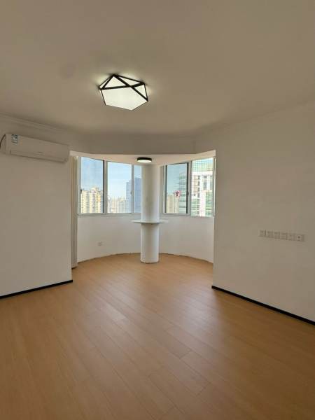 Housing image — Bedroom