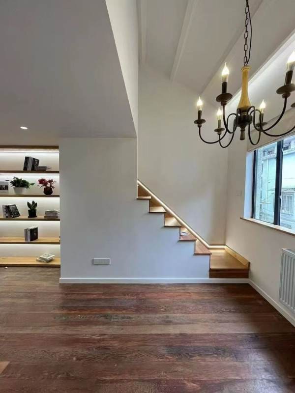 Housing image — Living Room