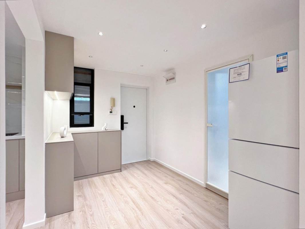 Housing image — Kitchen