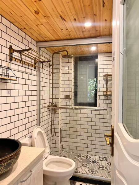 Housing image — Bathroom