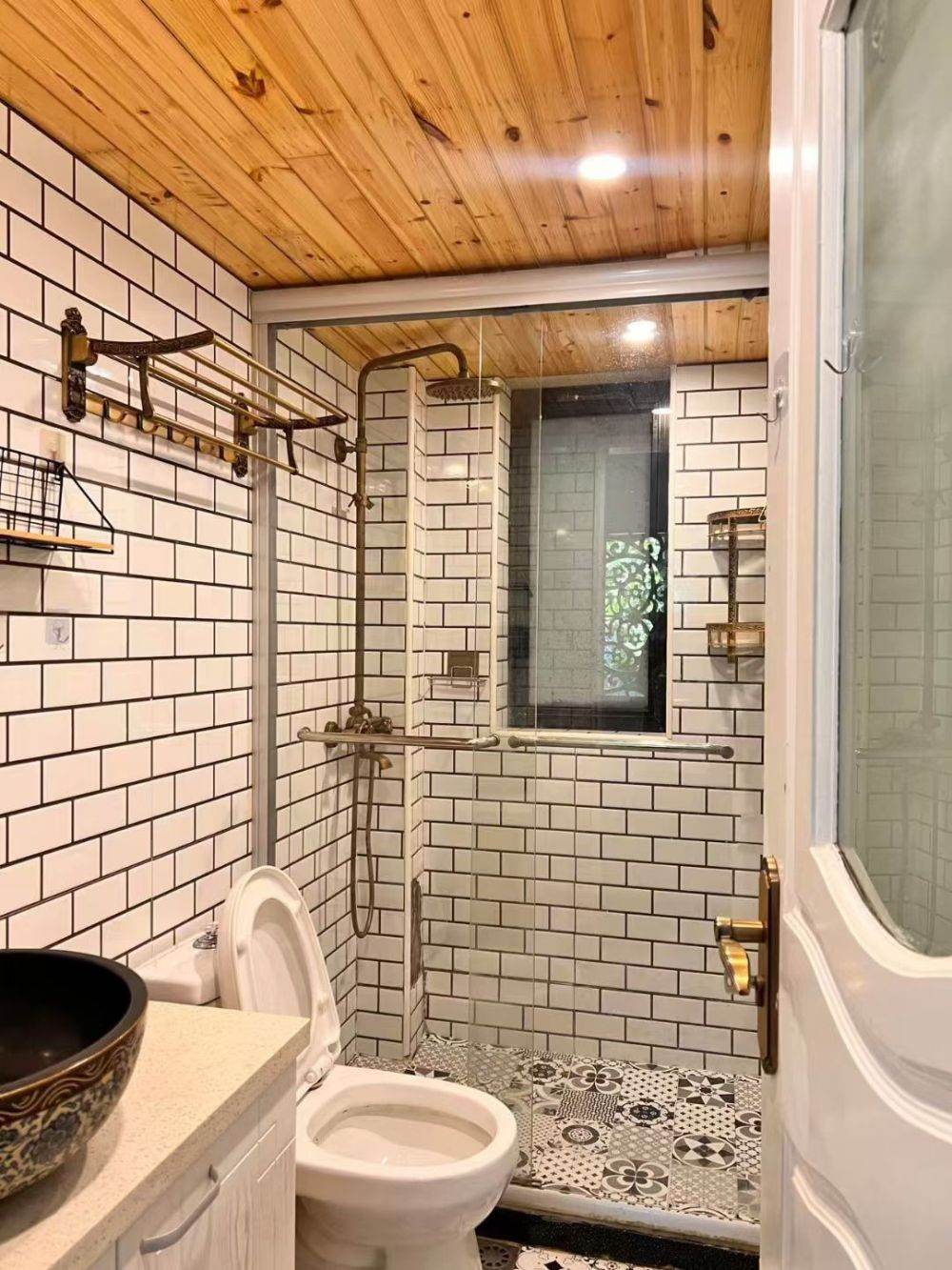 Housing image — Bathroom