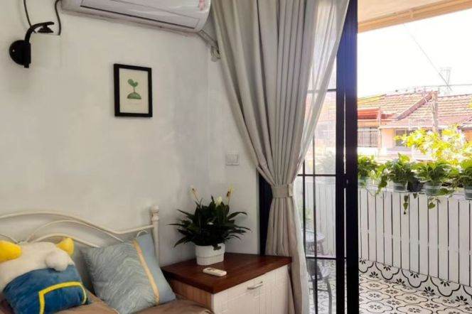 Bright 1BR Apartment near IAPM