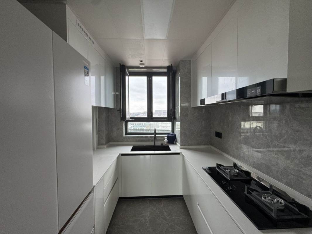 Housing image — Kitchen