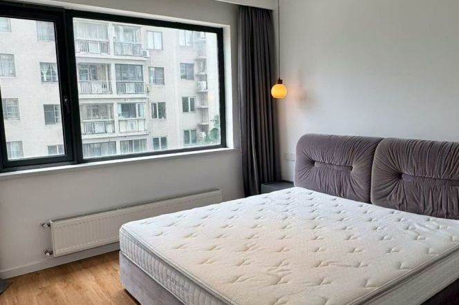 Modern Bright 3BR Apartment near Hongqiao Rd Metro