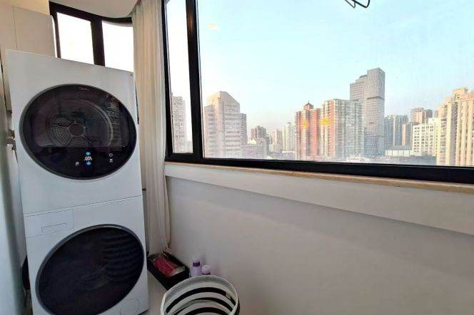 2BR Apartment in Jing'an