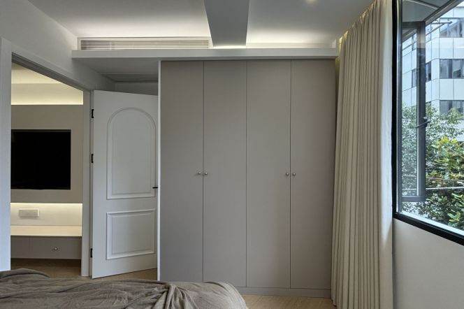1BR Apartment in Jing'an (L7)
