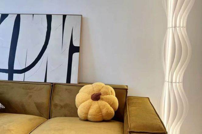 1BR Apartment in Gubei (L10)