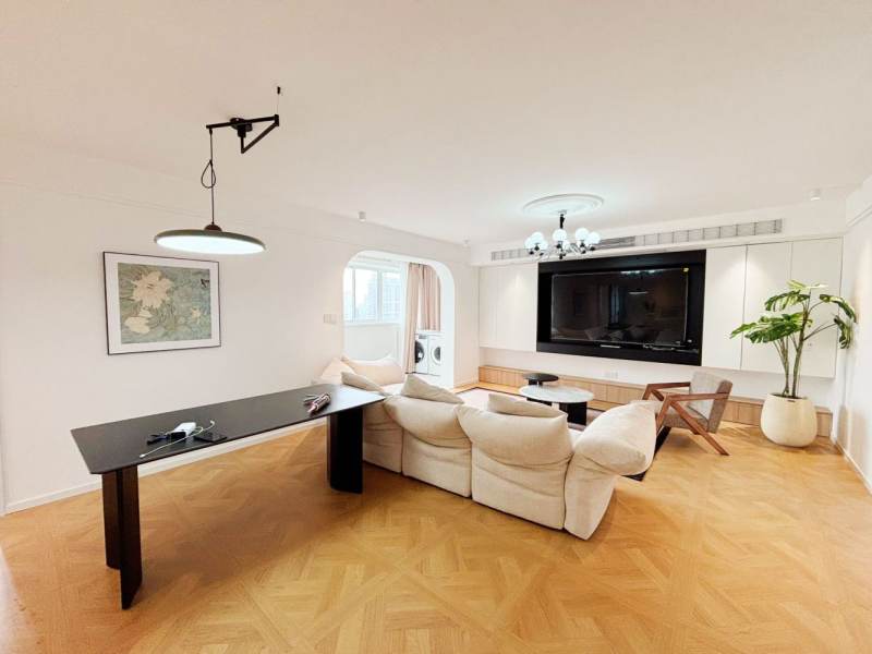 Housing image — Living Room