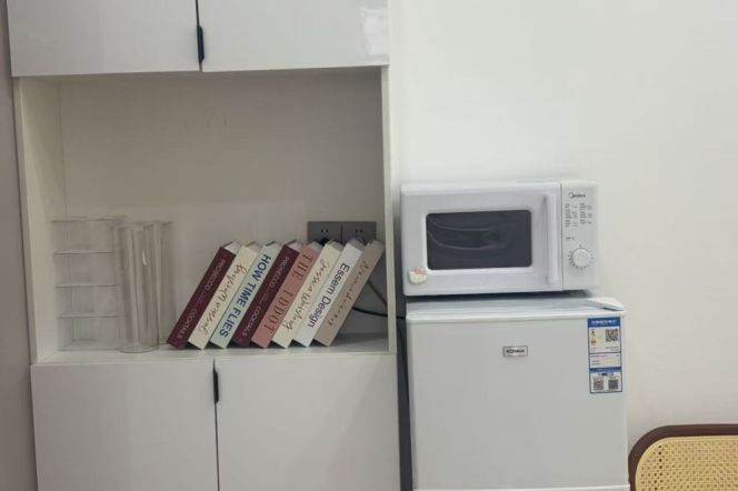 1BR Lane House near Jing'an Temple (L2/L7/L14)